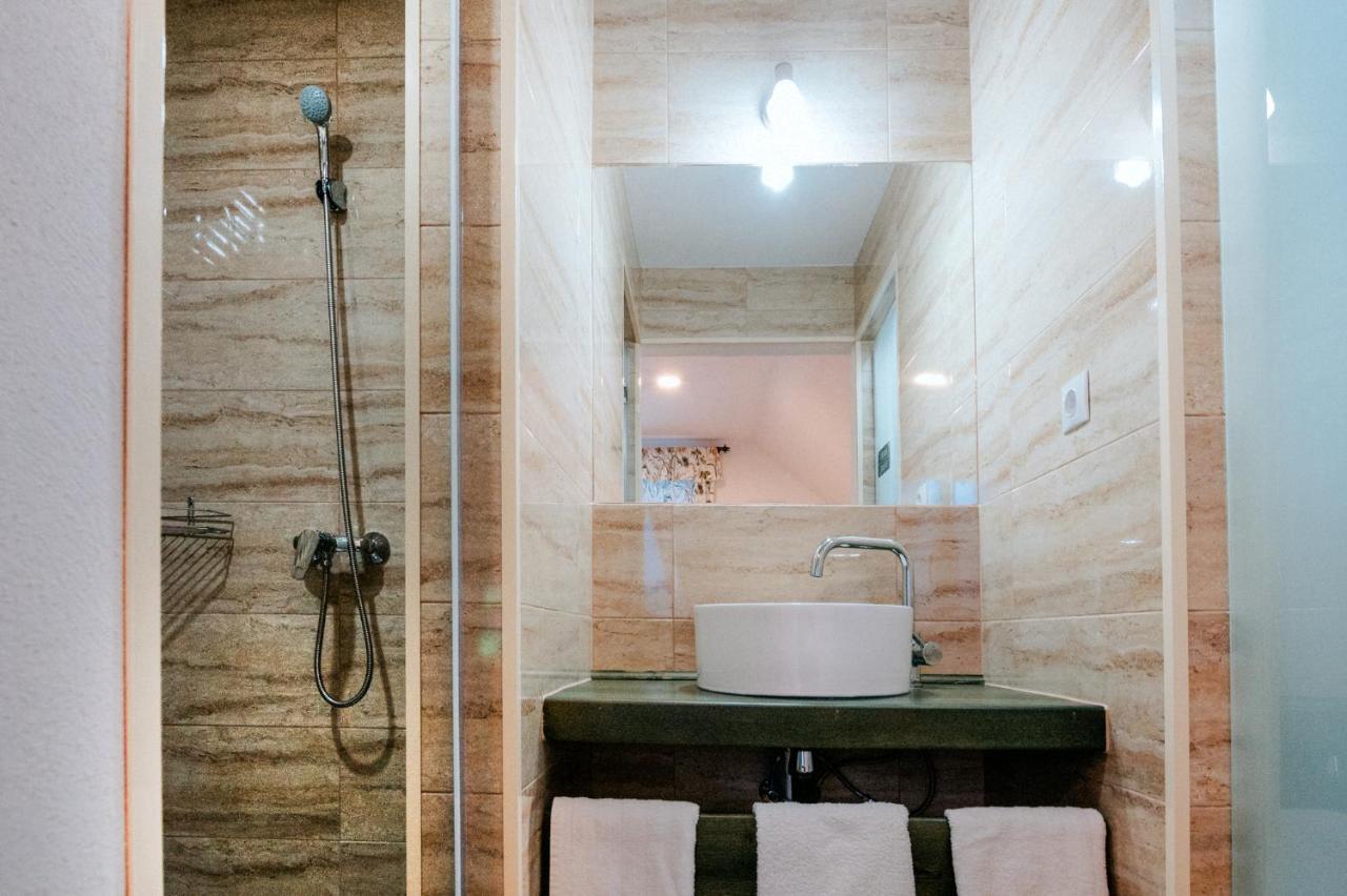 Kadarhaz Bed and Breakfast Vlahita Εξωτερικό φωτογραφία