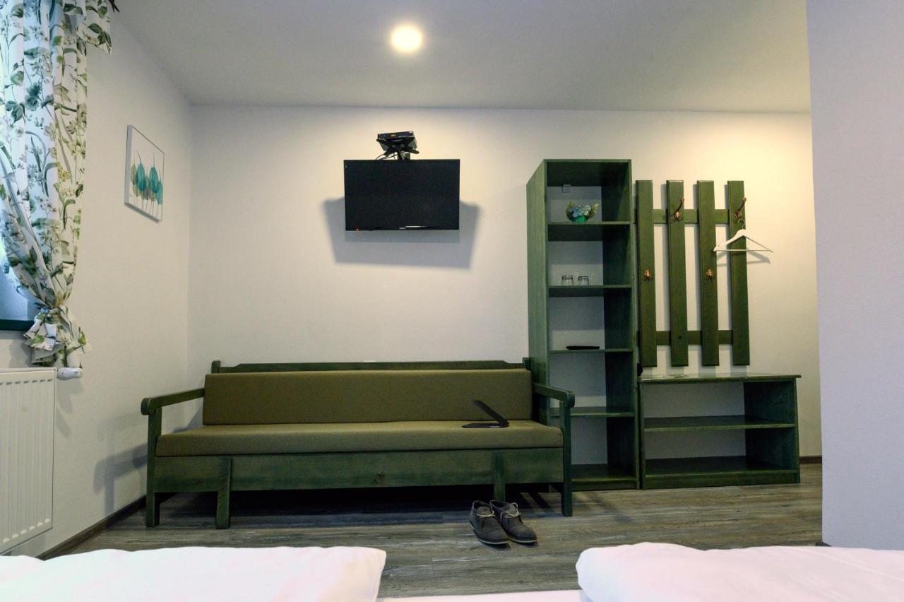 Kadarhaz Bed and Breakfast Vlahita Εξωτερικό φωτογραφία