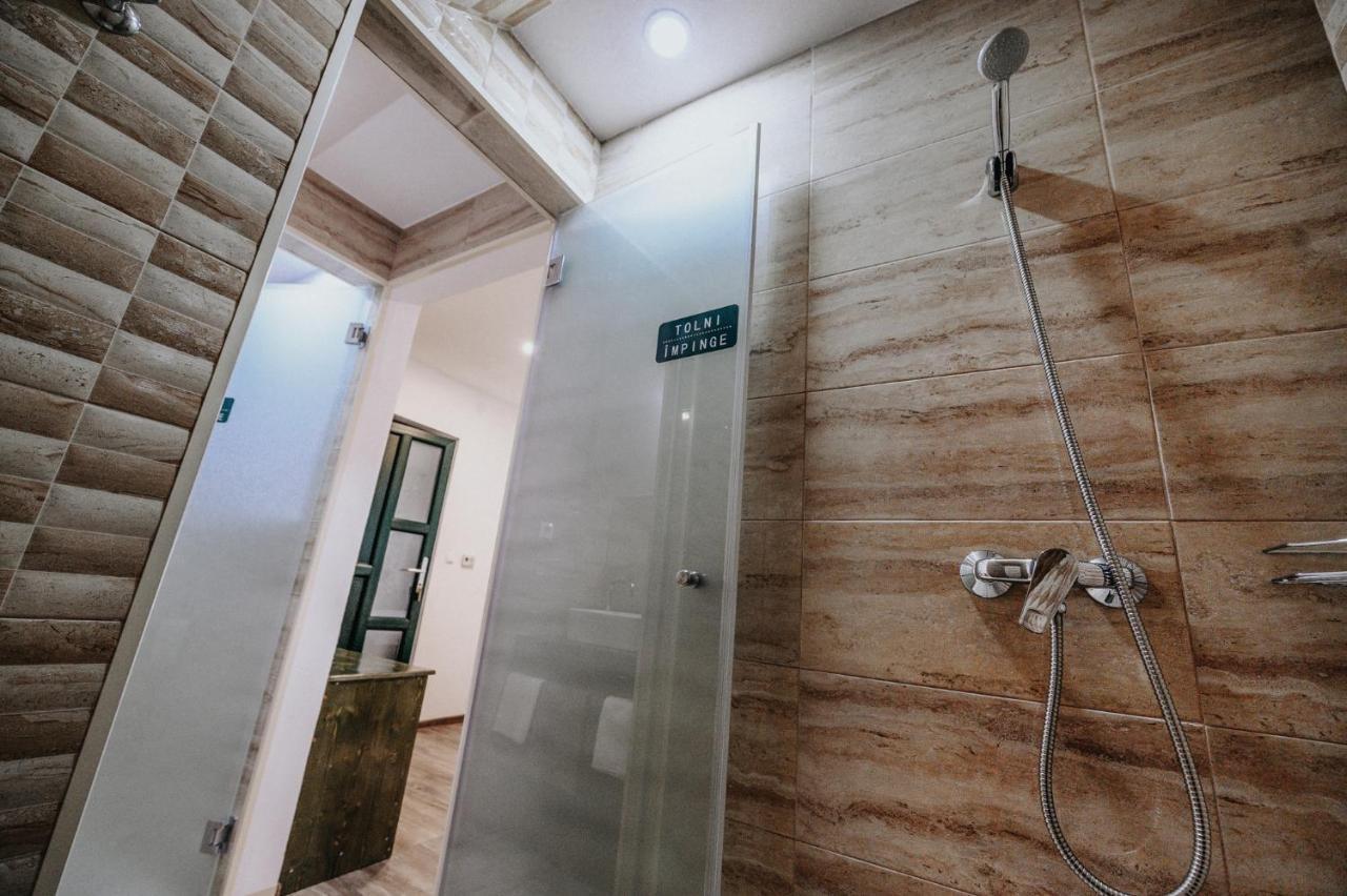 Kadarhaz Bed and Breakfast Vlahita Εξωτερικό φωτογραφία