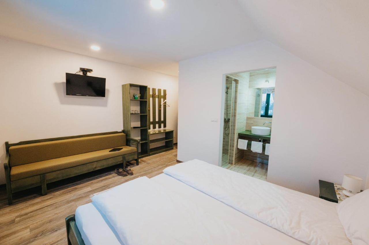 Kadarhaz Bed and Breakfast Vlahita Εξωτερικό φωτογραφία